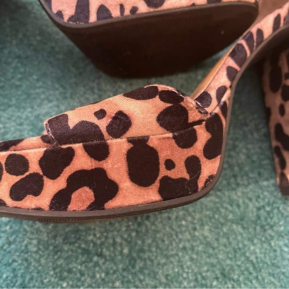 Leopard Animal Print Platform Heels Ankle Strap Size 8.5 Mossimo Supply Co - Picture 5 of 14